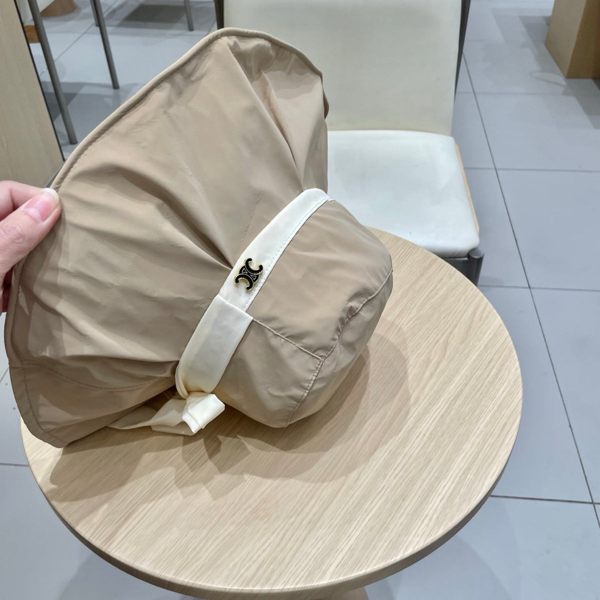 CELINE 25S BUCKET HAT 735018 IN NUDE