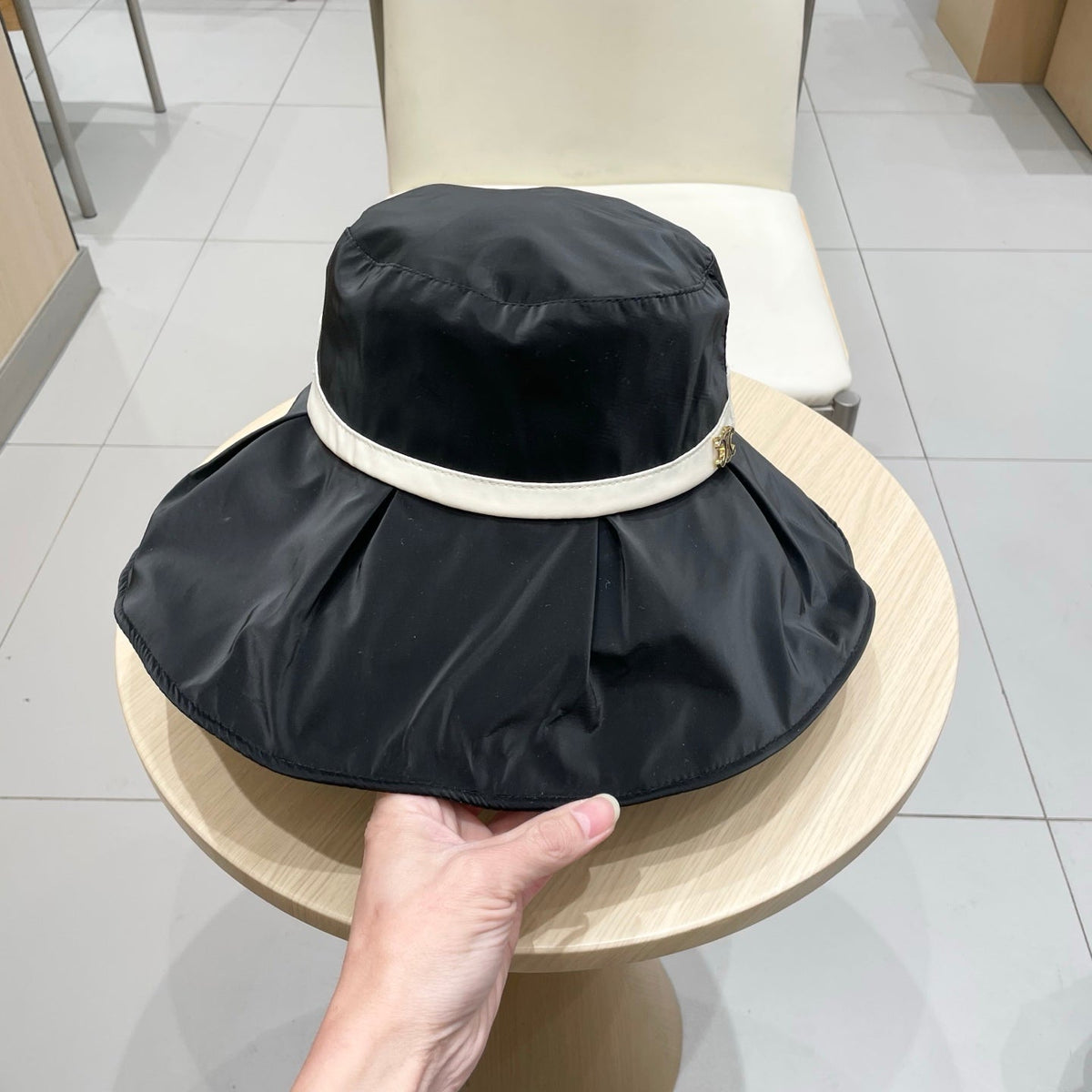 CELINE 25S BUCKET HAT 735019 IN BLACK