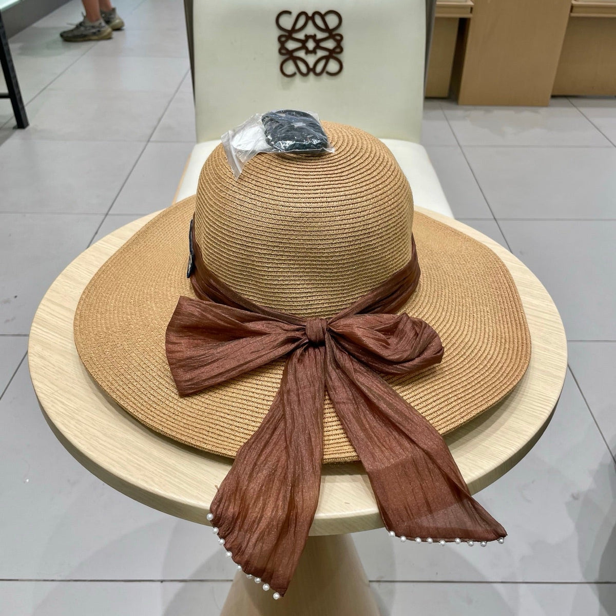 MIU MIU MM WIDE-BRIM BEACH HAT IN BEIGE WITH FABRIC BOW